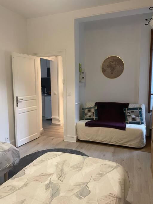 Cosy Apartment In Paris Saint-Ouen  ภายนอก รูปภาพ